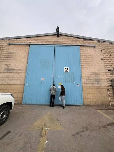 Warehouse for Rent in East Riyadh, Riyadh - Warehouse for rent in al sulay, riyadh