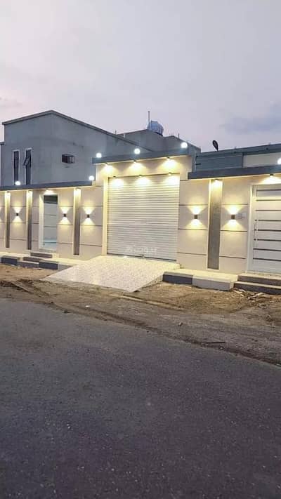 6 Bedroom Floor for Sale in Atoud - House for sale on Atoud Street 649, Atoud District, Atoud City, Jazan Region