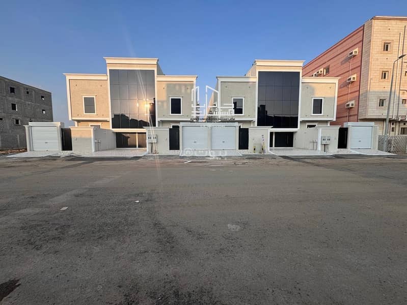 Apartment in Ar Rehab 3 5 bedrooms 660000 SAR - 87703411