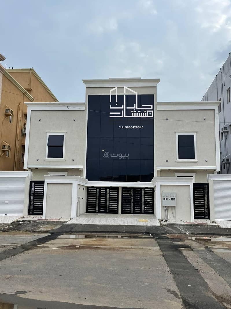 Apartment in Ar Rehab 3 5 bedrooms 660000 SAR - 87703407