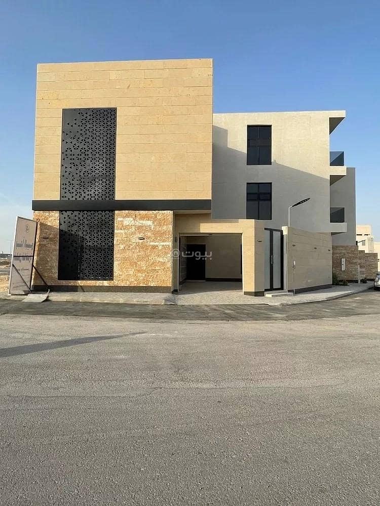 Villa for sale on Ahmed bin Qutrub Street, Al Mahdiyah District, Riyadh City, Riyadh Region