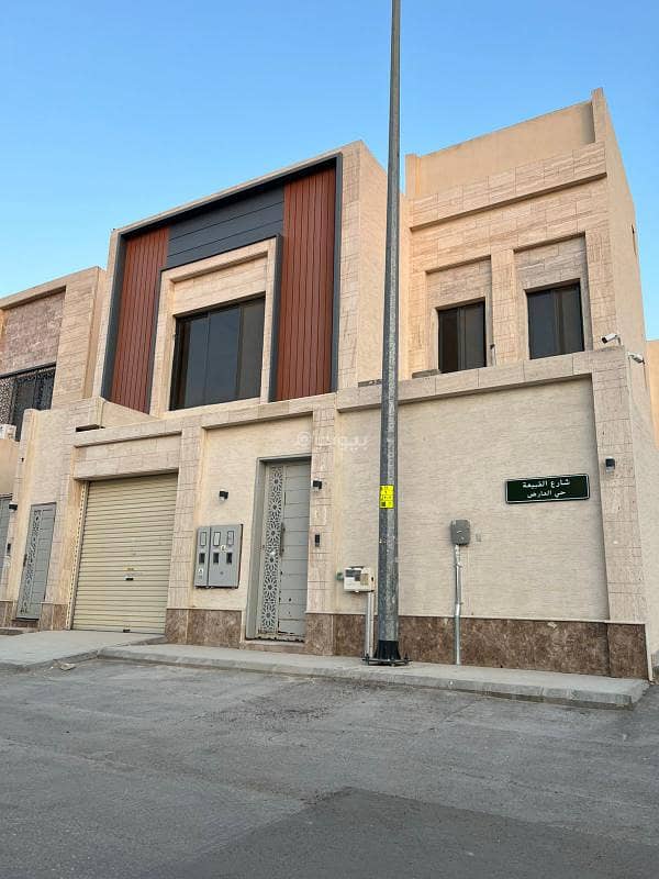 Villa consisting of 6 bedrooms for rent in Al Arid, Riyadh