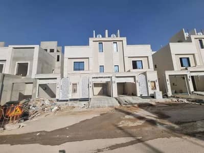 دور 4 غرف نوم للبيع في جنوب الرياض، الرياض - دور للبيع في شارع مالك بن الحارث, حي بدر, مدينة الرياض