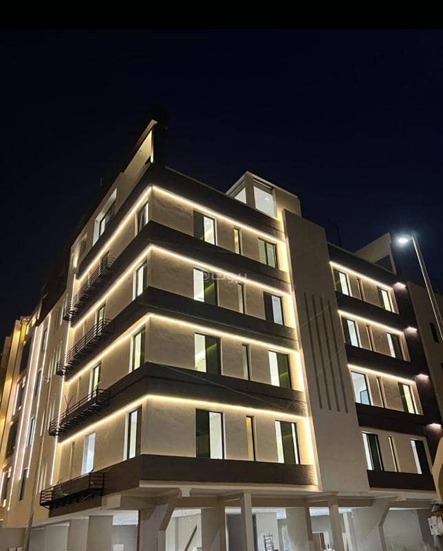 4-bedroom front-facing apartment with two entrances for sale in Al Rawdah, Jeddah