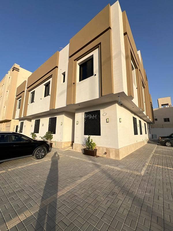 Corner town house on two streets - Dhahrat Laban neighborhood