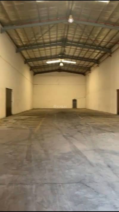 Warehouse for Rent in South Riyadh, Riyadh - Warehouse for rent 350 m net
