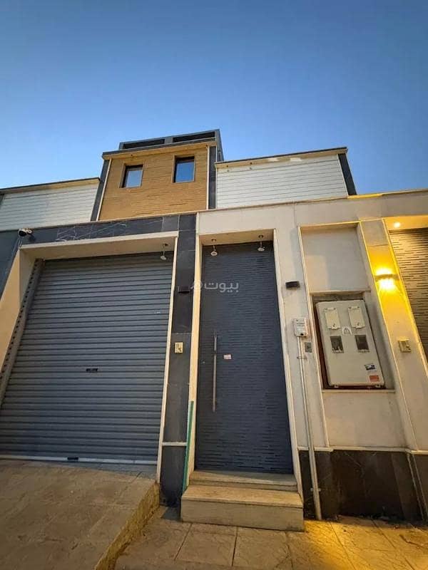 For rent: a property on Barakat Al-Anmati Street, Okaz District, Riyadh City, Riyadh Region