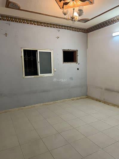 5 Bedroom Floor for Rent in East Riyadh, Riyadh - 5 Bedroom Floor For Rent in Al Saadah, Riyadh