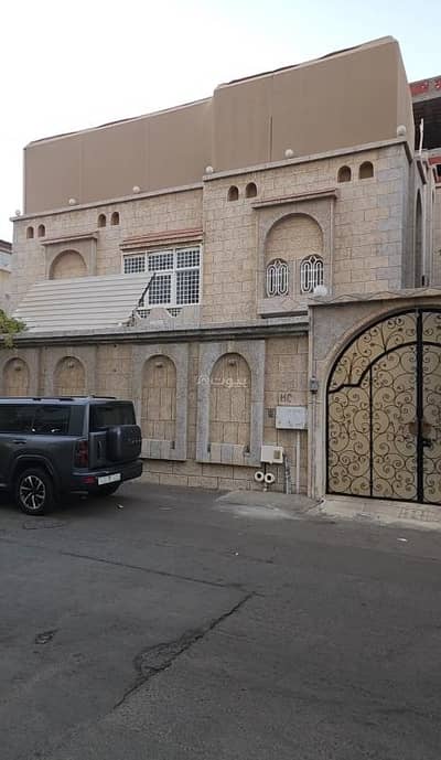 10 Bedroom Villa for Sale in North Jeddah, Jeddah - For sale: a two-story villa with an annex in Al Rabwah, Jeddah.