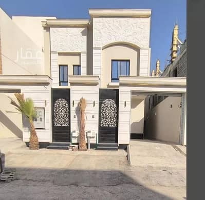 6 Bedroom Floor for Sale in East Riyadh, Riyadh - Floor for sale in al janadriyah, riyadh