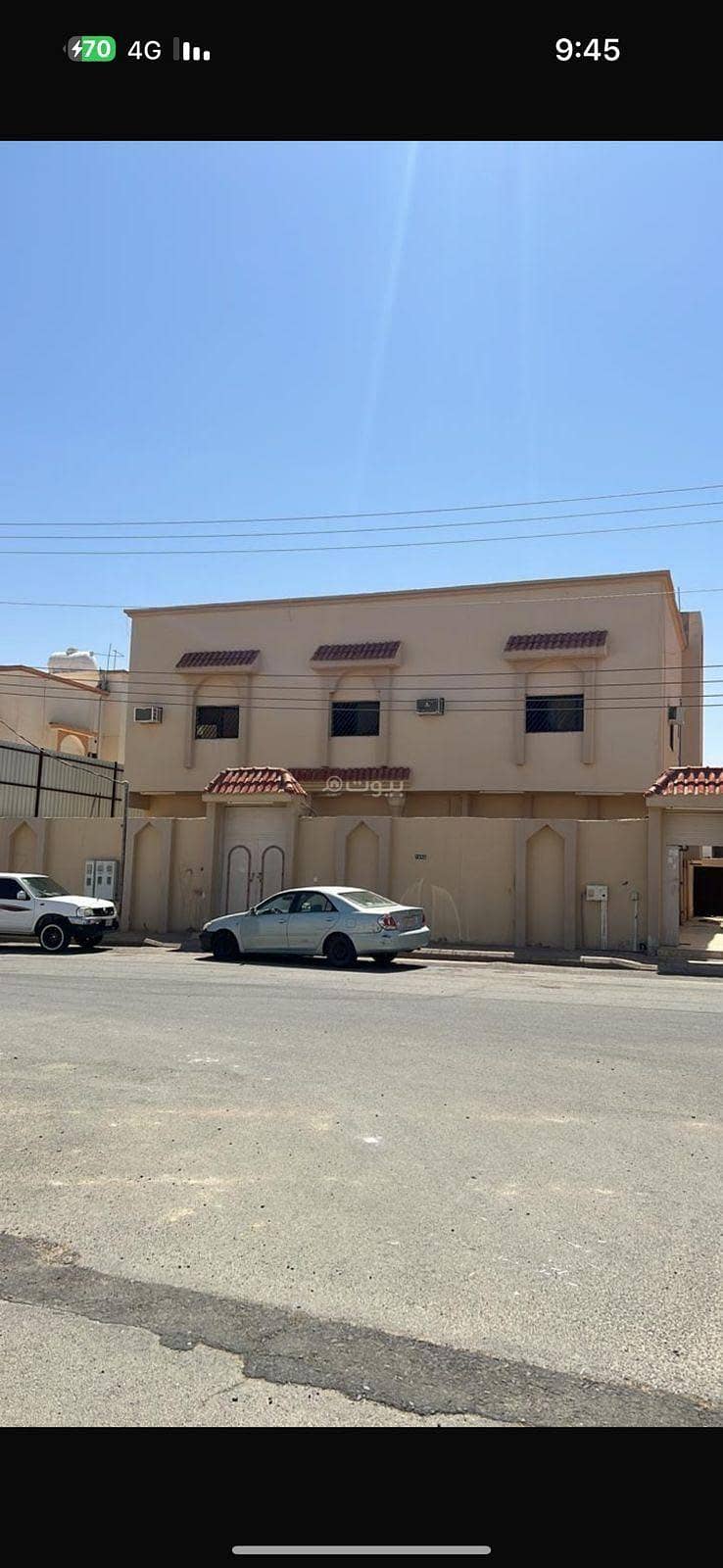 Building for sale in Al-Rabwa neighborhood, Tayma Location: **Tayma Province, Al-Rabwa neighborhood** ** Area:** 500 m² ** Age:** 22 years ** Design:** Ground floor + two apartments  ** Property Details:** **Ground floor:** - Men's majlis + dining room. - Spacious hall. - **3 bedrooms. **