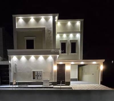 6 Bedroom Floor for Sale in East Riyadh, Riyadh - Floor for sale in al bayan neighborhood, riyadh