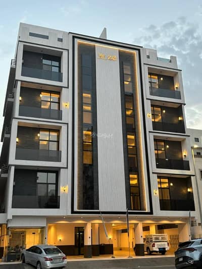 4 Bedroom Apartment for Sale in North Jeddah, Jeddah - Front apartment with balcony view, 4 rooms in Al Nahda