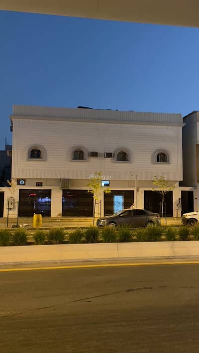 2 Bedroom Building for Sale in West Riyadh, Riyadh - Commercial building for sale in Al-Tuwaik