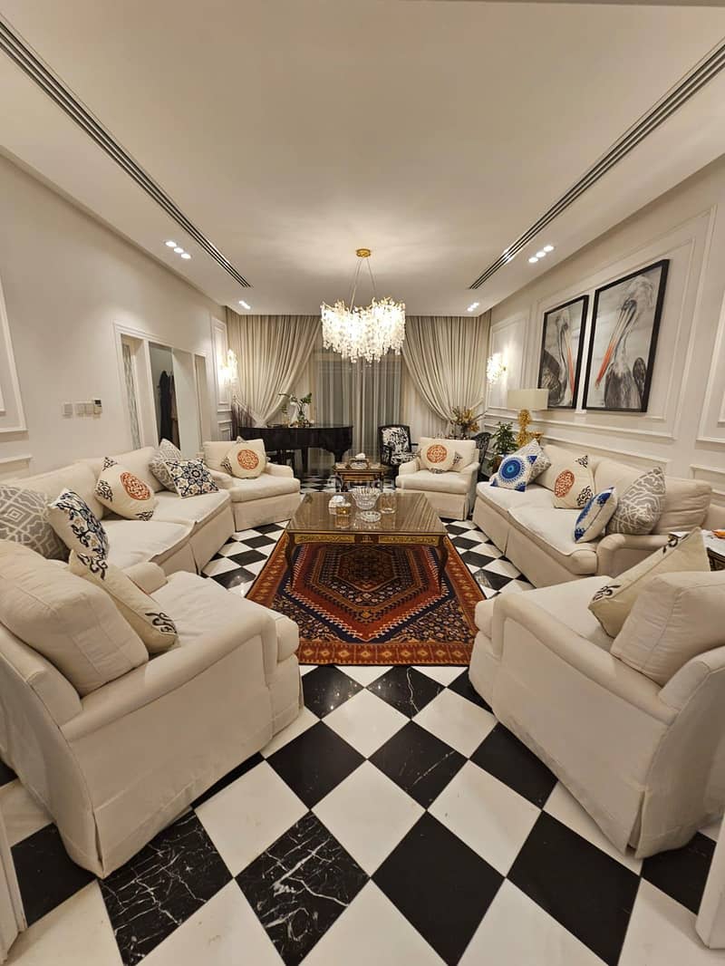 Luxury villa for sale in Al Malqa