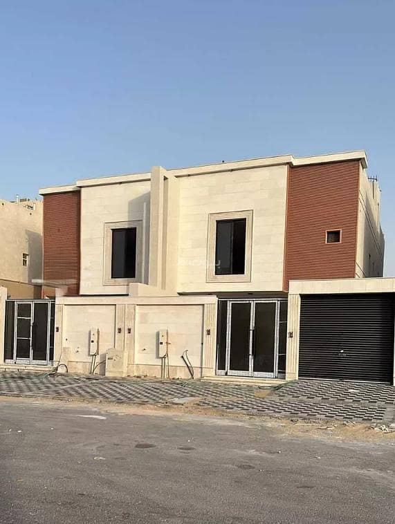 Villa For Sale in King Fahd Suburb, Dammam