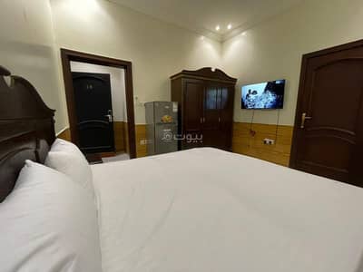Studio for Rent in Central Jeddah, Jeddah - Furnished studio apartment for rent monthly and annually in Jeddah, Al Hamra neighborhood.