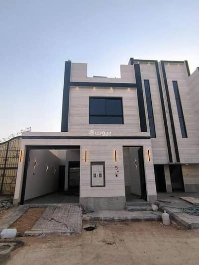 3 Bedroom Floor for Sale in East Riyadh, Riyadh - Property for sale