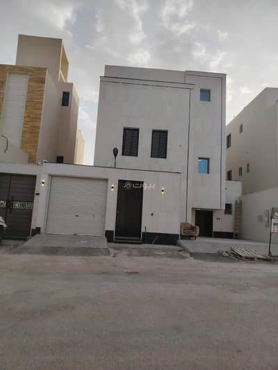 دور 3 غرف نوم للبيع في شرق الرياض، الرياض - دور أول علوي للبيع في حي البيان