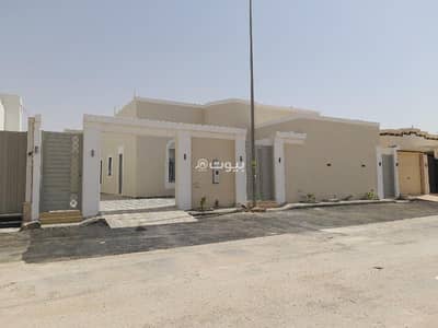 دور 4 غرف نوم للبيع في اليرموك، الخرج منطقة الرياض - دور للبيع في اليرموك، الخرج منطقة الرياض