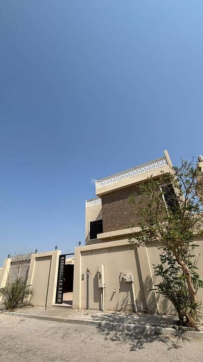 5 Bedroom Villa for Rent in Al Buhairah, Al Khobar - Duplex villa in Al-Buhaira neighborhood - Khobar