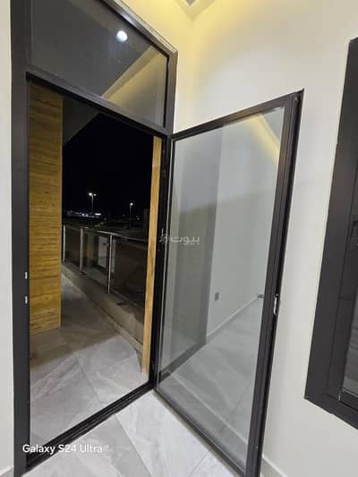 4 Bedroom Apartment for Sale in North Jeddah, Jeddah - Luxury apartments for sale in Al-Sawari neighborhood