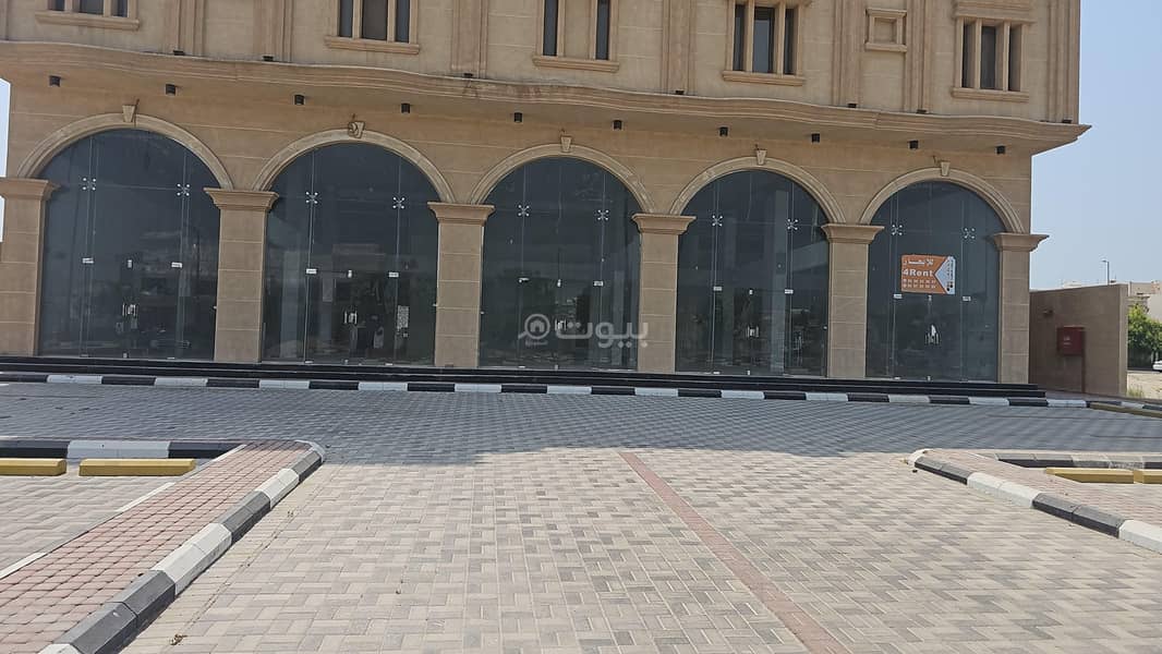 محل تجاري للإيجار في الشاطئ الغربي، الدمام