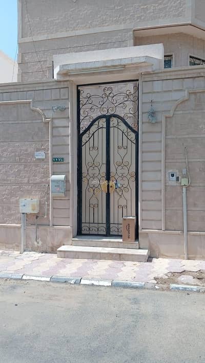 5 Bedroom Villa for Sale in Al Awali, Makkah - Luxury Villa for Sale in Al-Aziziyah District, Mecca