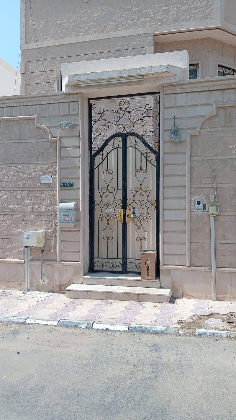 Luxury Villa for Sale in Al-Aziziyah District, Mecca