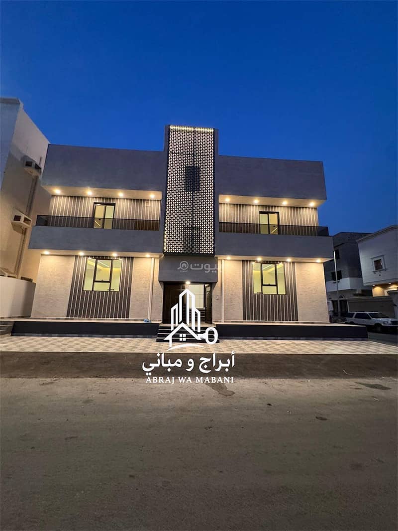 ادوار سكنيه فاخره للبيع حي المطار