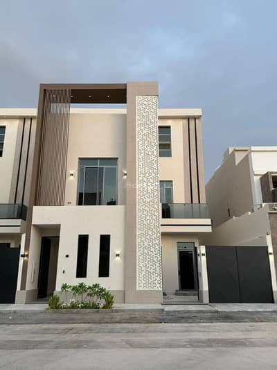 5 Bedroom Villa for Sale in West Riyadh, Riyadh - 5 Bedroom Villa For Sale in Al Mahdiyah, Riyadh