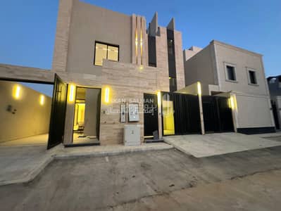 6 Bedroom Floor for Sale in East Riyadh, Riyadh - Dour - Riyadh - Al Janadriyah
