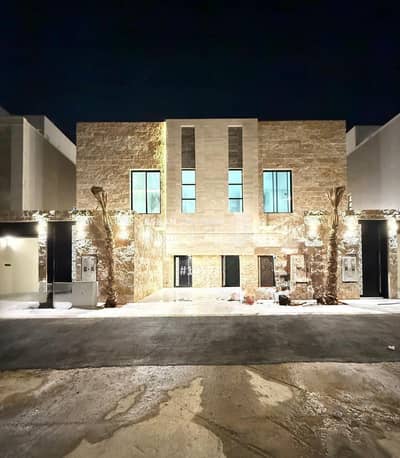8 Bedroom Flat for Sale in East Riyadh, Riyadh - Townhouse apartment - Riyadh - Al Janadriyah neighborhood