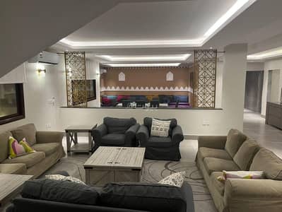فیلا 5 غرف نوم للبيع في غرب الرياض، الرياض - فيلا للبيع في الفاخرية، غرب الرياض