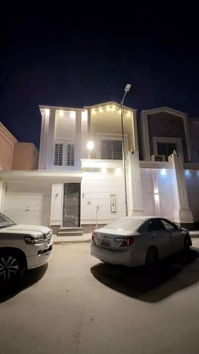 6 Bedroom Villa for Sale in West Riyadh, Riyadh - Villa for sale on Al Ashirah Street, Tuwaiq District, Riyadh City, Riadh Region.