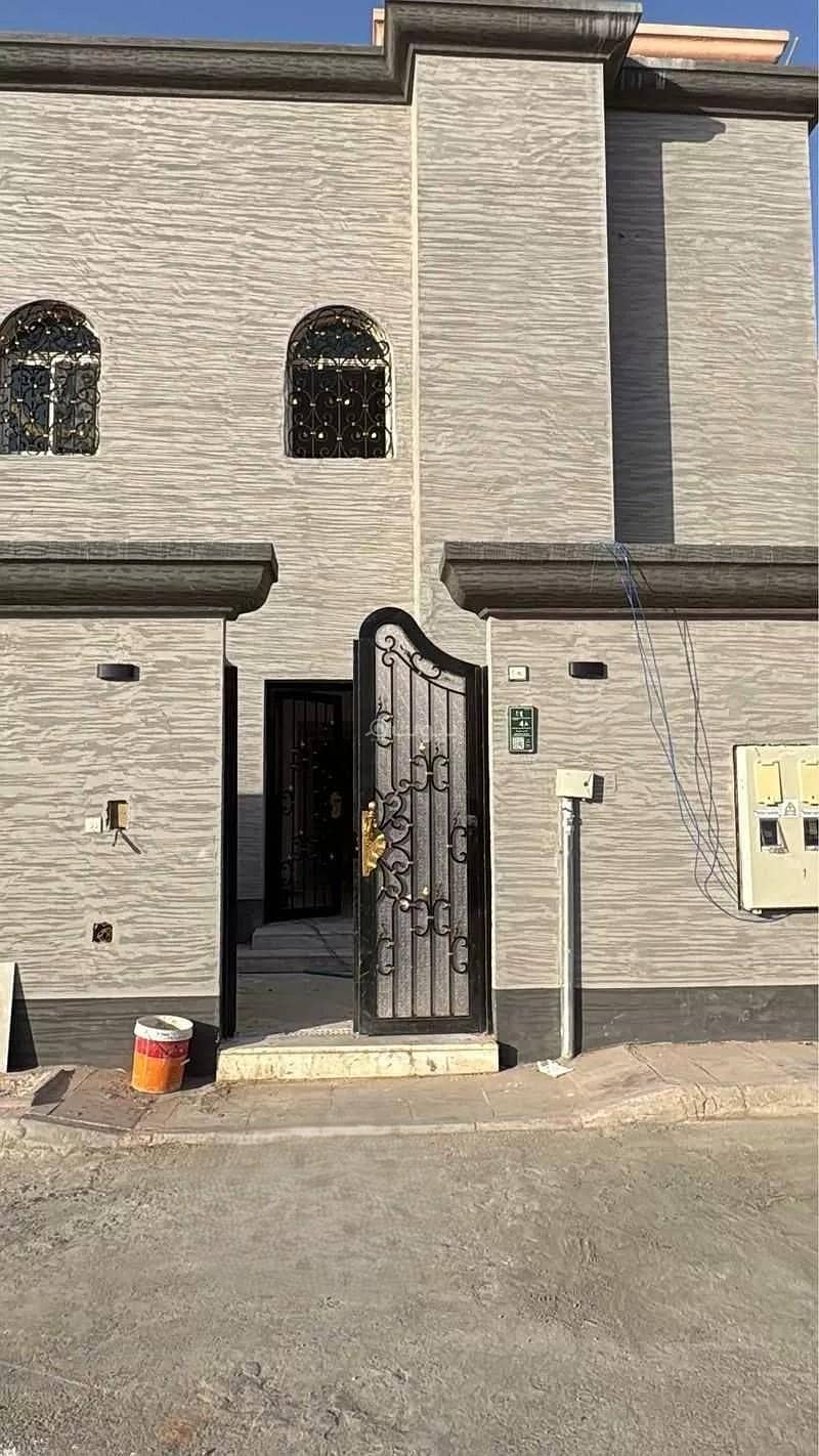 Floor For Rent in Al Andalus, Riyadh