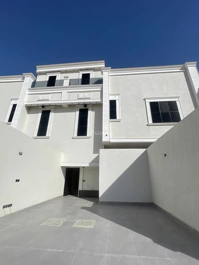 4 Bedroom Floor for Sale in South Riyadh, Riyadh - Property for Sale