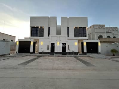 4 Bedroom Villa for Sale in East Riyadh, Riyadh - For sale, a villa valued at the price of a commercial residential land in the Al Khalij neighborhood.
