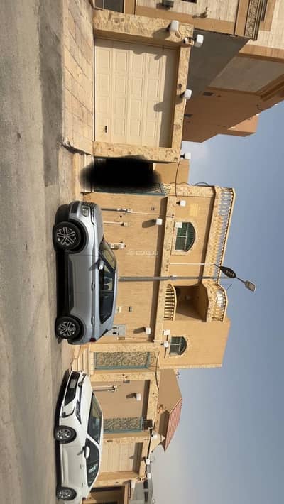 فیلا 4 غرف نوم للبيع في شمال الرياض، الرياض - فيلا بحي النفل دورين مفصوله