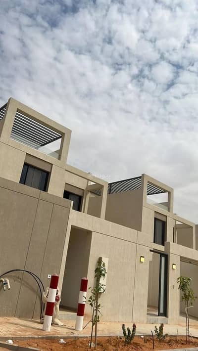 4 Bedroom Villa for Sale in North Riyadh, Riyadh - Villa For Sale in King Khalid International Airport, Riyadh