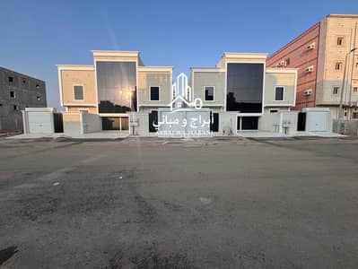 5 Bedroom Flat for Sale in Ar Rehab 1, Jazan - Independent apartments for sale in Al-Rihab neighborhood with a private entrance.