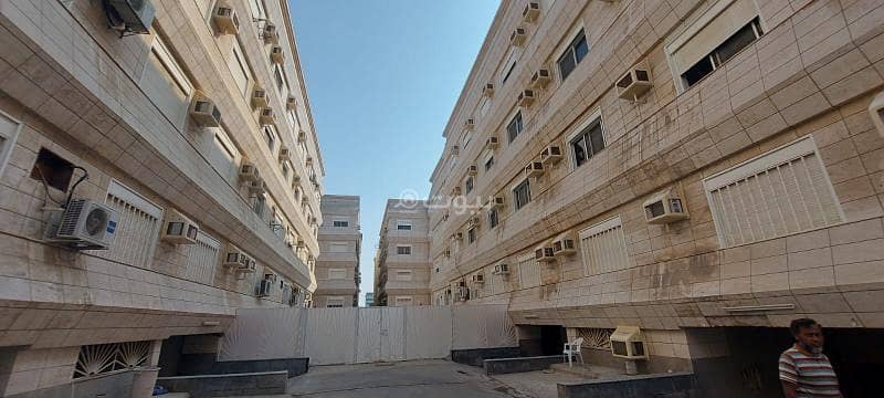شقة بمساحة كبيرة في جدة ( حي الرويس ) شقة بمساحة كبيرة في جدة ( حي الرويس )