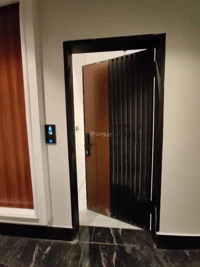 2 Bedroom Flat for Sale in East Riyadh, Riyadh - For sale, an apartment in a residential building with a modern design in Al-Monseiah neighborhood, East Riyadh. Excellent location close to all services and main roads.