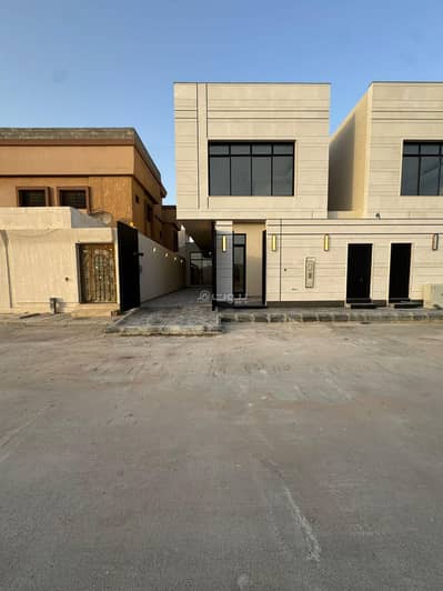 فیلا 5 غرف نوم للبيع في شرق الرياض، الرياض - للبيع فيلا درج داخلي بحي الملك فيصل موقع ممتاز تفتح علي مرفق