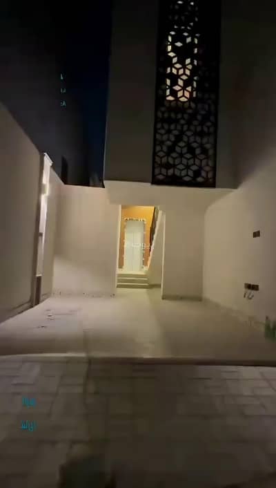 3 Bedroom Floor for Sale in East Riyadh, Riyadh - Floor For Sale in Al Rimal, Riyadh