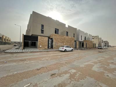 5 Bedroom Villa for Sale in East Riyadh, Riyadh - Villa duplex for sale