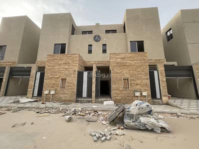 5 Bedroom Villa for Sale in East Riyadh, Riyadh - Townhouse (Ground floor)