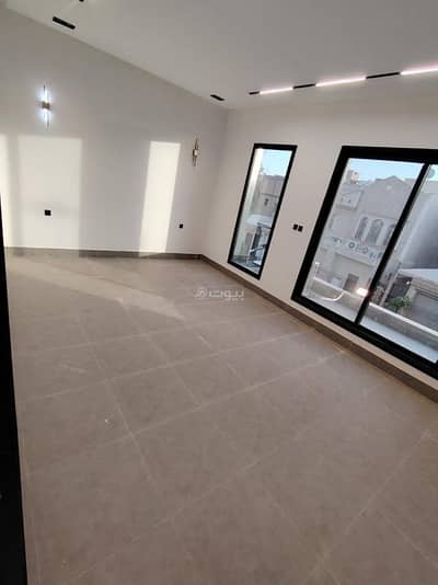 3 Bedroom Floor for Sale in East Riyadh, Riyadh - First floor for sale in Al-Monsiyah neighborhood