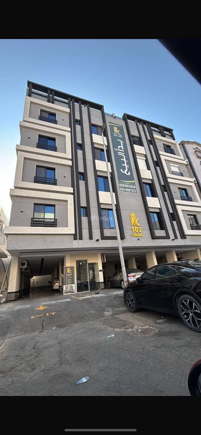 5 Bedroom Villa for Sale in North Jeddah, Jeddah - Villa for sale in the Al Salamah residential neighborhood, Jeddah