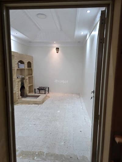دور 4 غرف نوم للايجار في شرق الرياض، الرياض - دور واسع للإيجار في حي اليرموك – الرياض